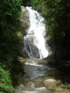 photo of a waterfall in Keng Tung