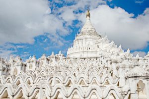 White pagoda Myatheindan in Mingun