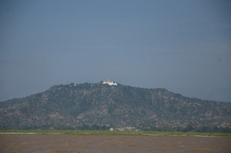 Tant Kyi Taung pagoda Bagan Myanmar